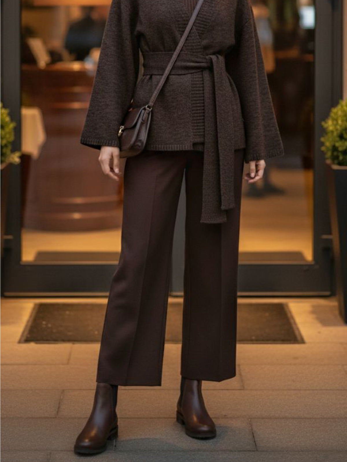 Luxe Smart Chelsea Boots