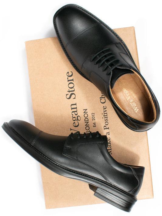 Waterproof Derbys in Black