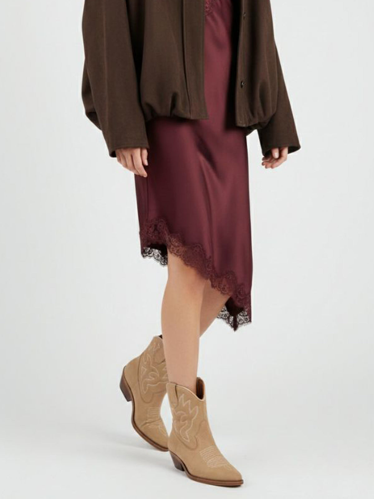Low Western Boots in Sand Vegan Suede