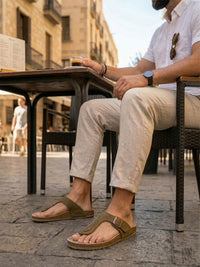 Toe Peg Footbed Sandals, toe detail