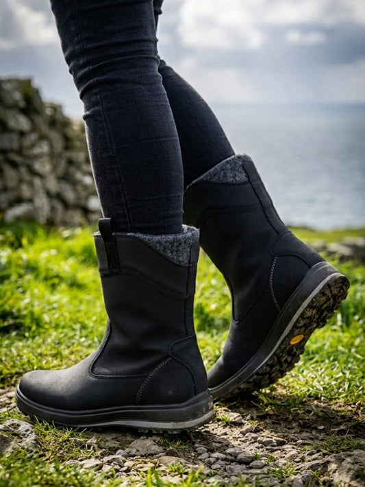 WVSport Country Boots in Black