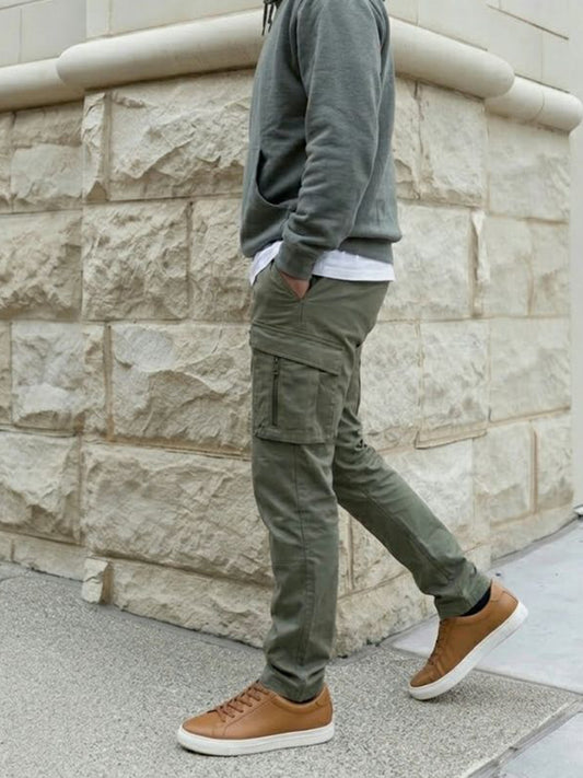 Smart Sneakers in Black
