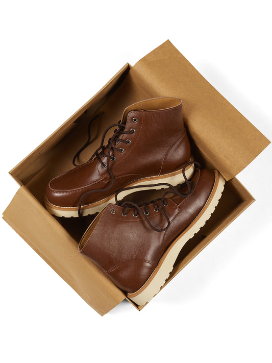 Low Rig Boots in Navy Blue