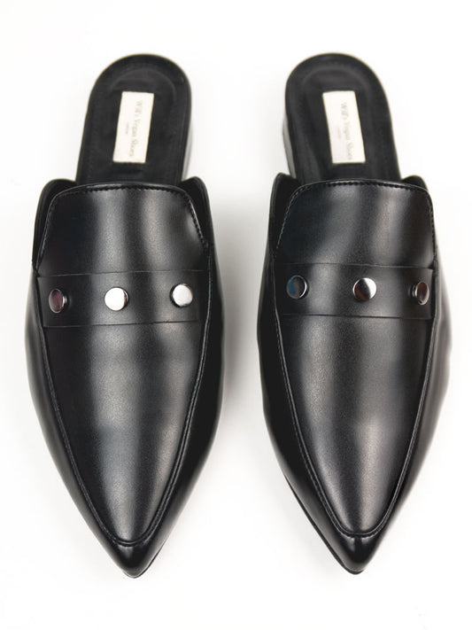 Open Heel Slippers in Black, heel detail