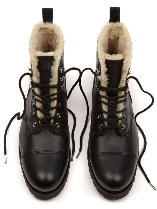 Insulated Work Boots in Black