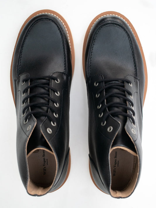 Low Rig Boots in Navy Blue