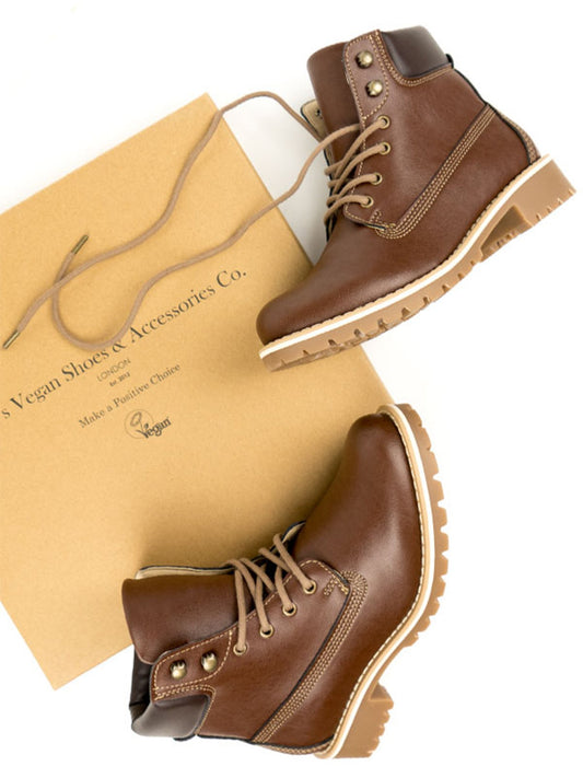 Dock Boots in Black