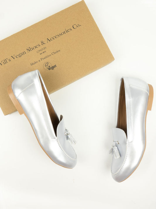 Tassle Loafers in Silver
