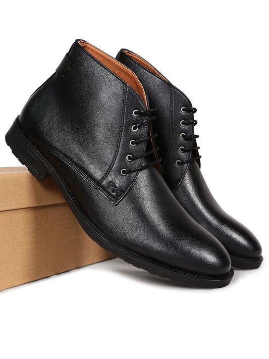 Chukka Boots in Dark Brown