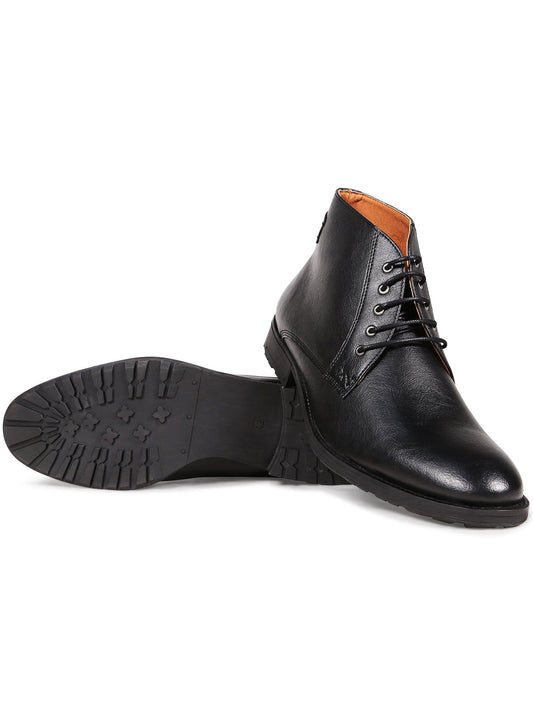 Chukka Boots in Dark Brown