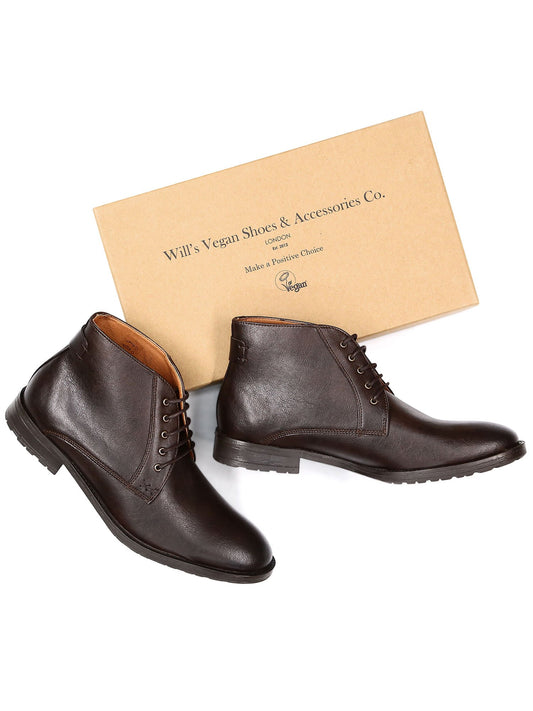 Chukka Boots in Dark Brown